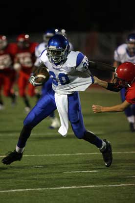 Greyson Giles tries to break free. (PHoto by Rick Nation)