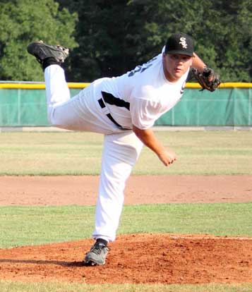 Landon Pickett threw a three-hit shutout in the first game of Tuesday's doubleheader. (Photo by Phil Pickett)